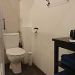Nad Stonehenge Apartment