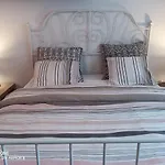 Nad Stonehenge Apartment Dabrowa Gornicza