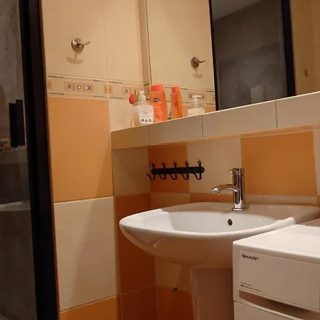 Nad Stonehenge Apartment *