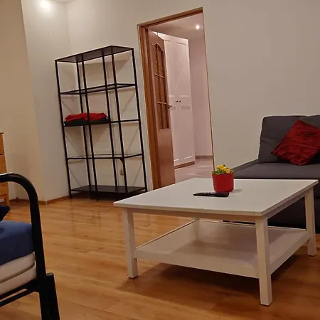 Nad Stonehenge Apartamento Dąbrowa Górnicza