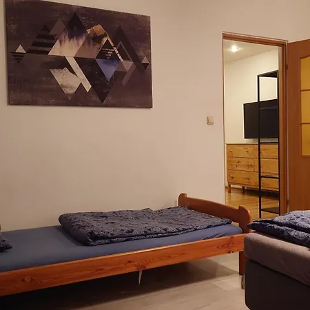 Nad Stonehenge Apartamento Dąbrowa Górnicza