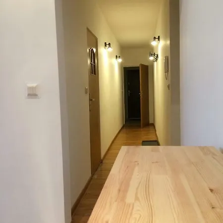 Nad Stonehenge Apartment Dabrowa Gornicza